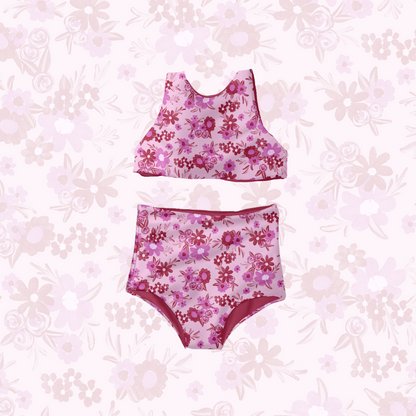 Pink watercolor dainty floral pattern