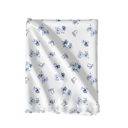 Blue dainty Watercolor floral and bows Pattern