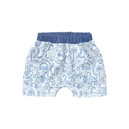 Muted nautical beach